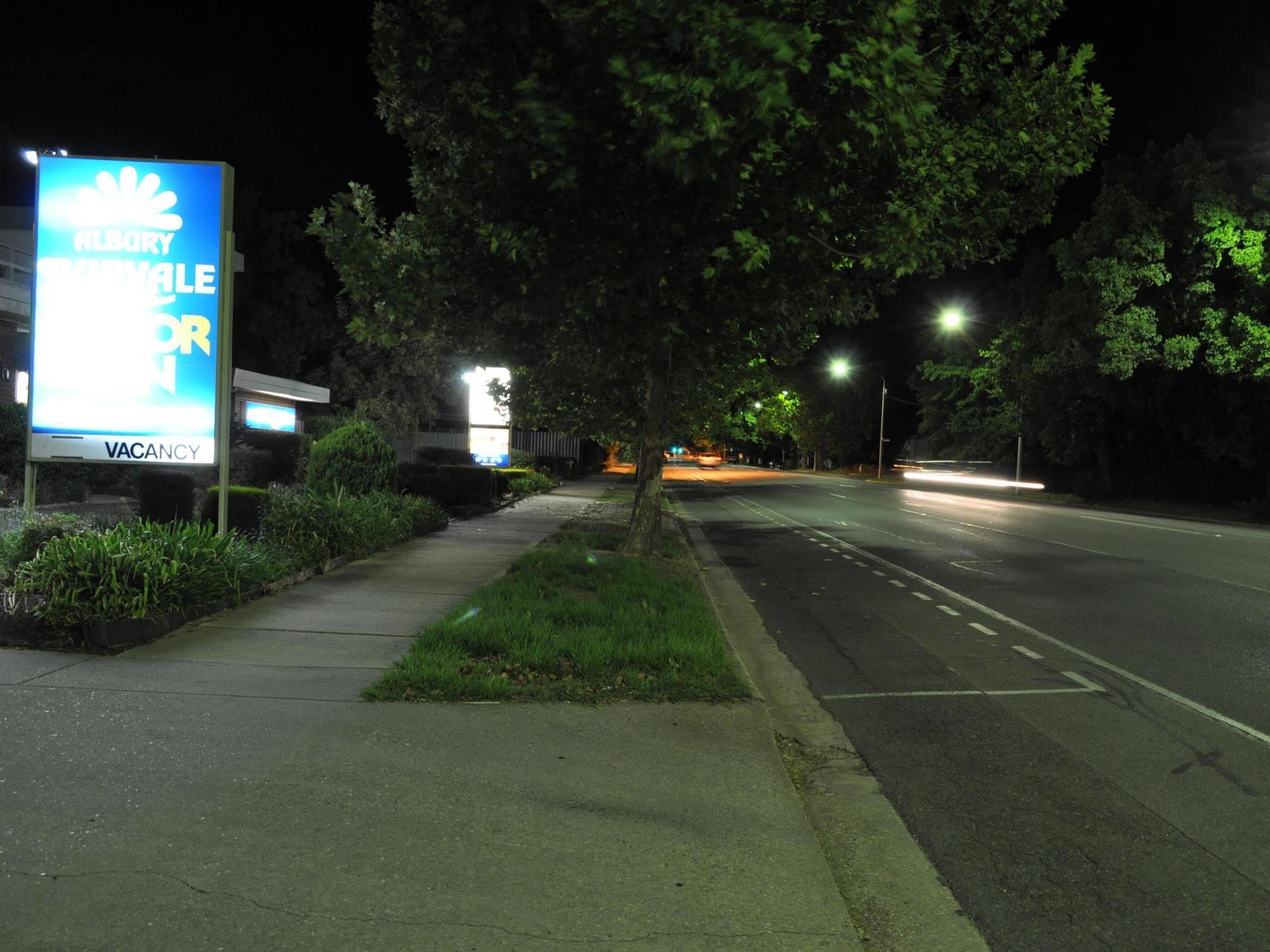 Albury Burvale Motor Inn Exterior foto