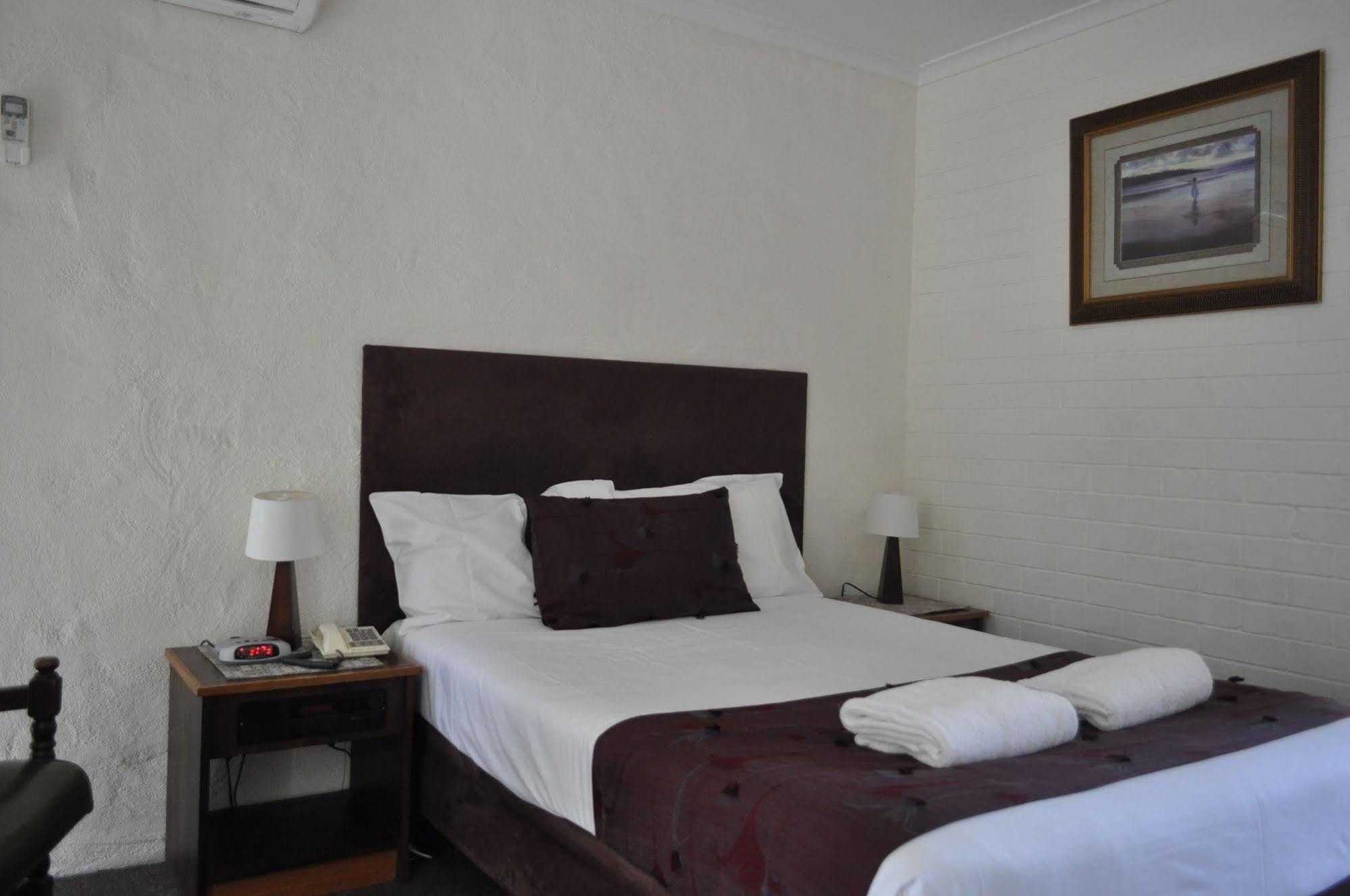 Albury Burvale Motor Inn Exterior foto